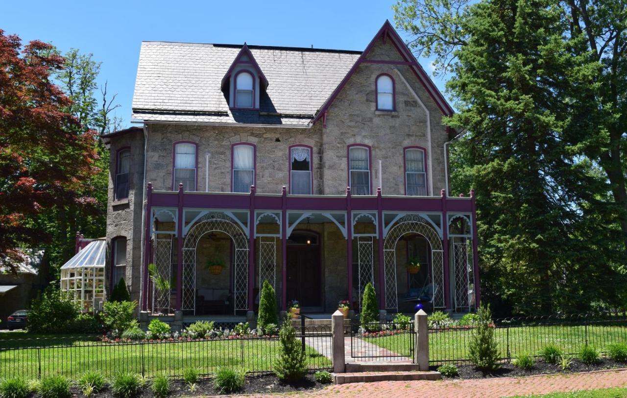 Gifford-Risley House Bed And Breakfast Media Exterior photo