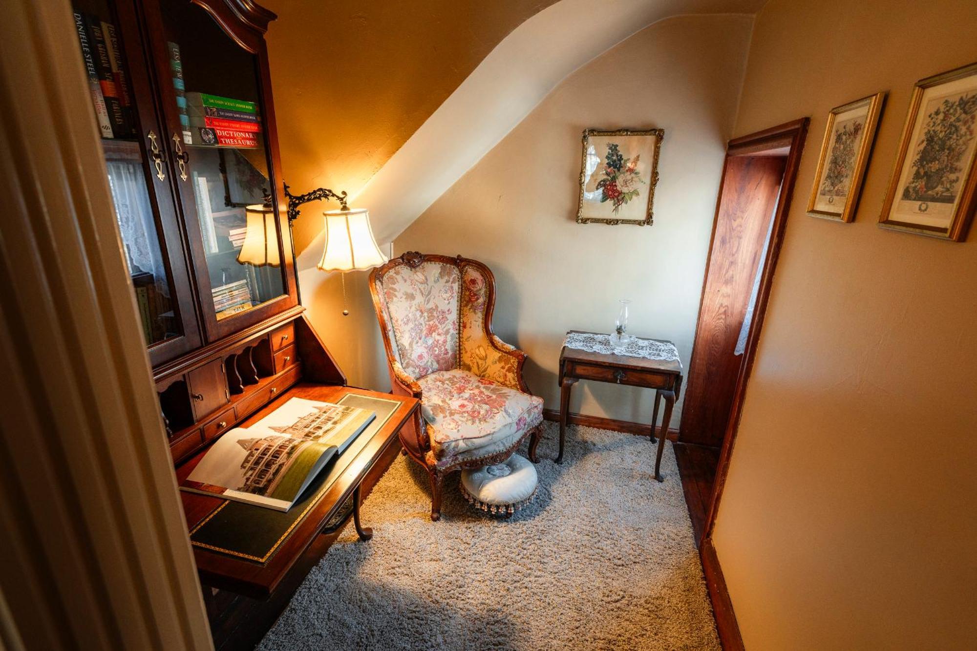 Gifford-Risley House Bed And Breakfast Media Exterior photo